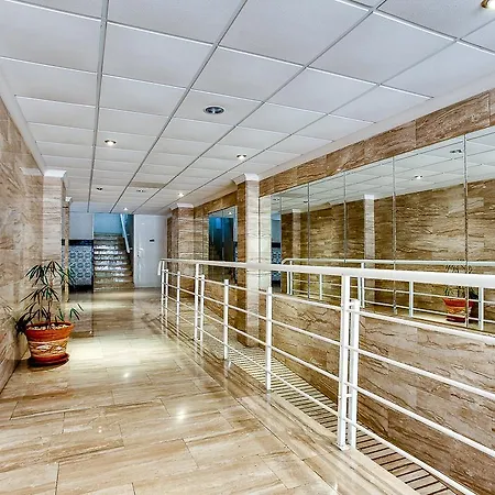 Globus Goleta Apartamento *